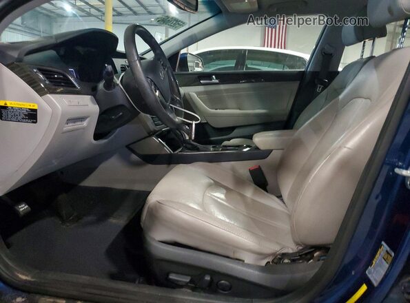 5NPE34AF9HH583917 2017 HYUNDAI SONATA Blue Widok wnętrza z przodu