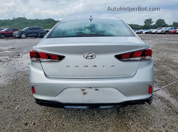 5NPE34AF9JH632667 2018 HYUNDAI SONATA Silver Widok z tyłu