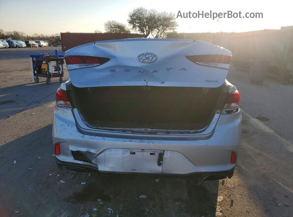 5NPE34AF9JH683165 2018 HYUNDAI SONATA Silver Vista trasera