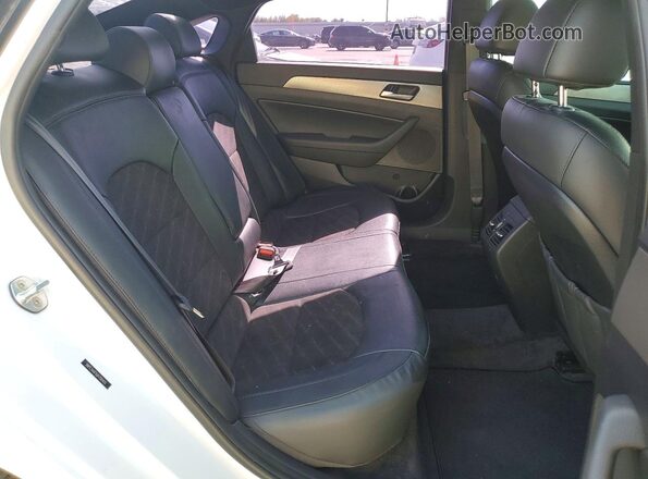 5NPE34AF9JH708405 2018 HYUNDAI SONATA White Vista de los asientos traseros