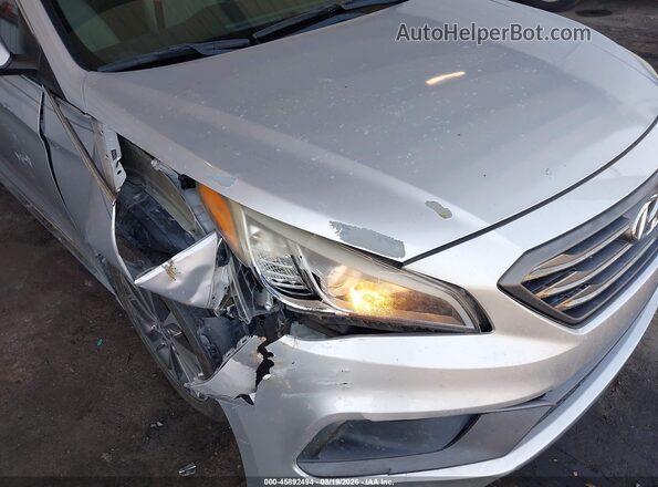 5NPE34AFXGH367427 2016 HYUNDAI SONATA Silver Widok z przodu