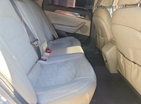 5NPE34AFXHH453760 2017 HYUNDAI SONATA Silver Вид задніх сидінь