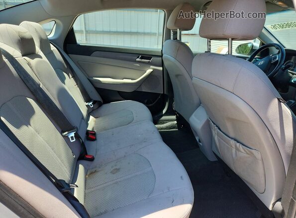 5NPE34AFXJH604375 2018 HYUNDAI SONATA Silver Rear seats view