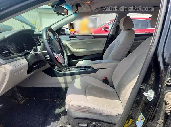 5NPE34AFXJH608071 2018 HYUNDAI SONATA Black წინა სალონის ხედი