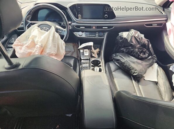5NPEF4JA3LH026909 2020 HYUNDAI SONATA Silver Widok deski rozdzielczej