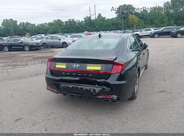 5NPEF4JA3MH079823 2021 HYUNDAI SONATA Black Widok z przodu