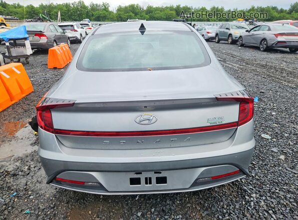 5NPEG4JAXLH054817 2020 HYUNDAI SONATA Silver Rear view
