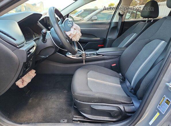 5NPEG4JAXMH073059 2021 HYUNDAI SONATA Silver Вид салону спереду