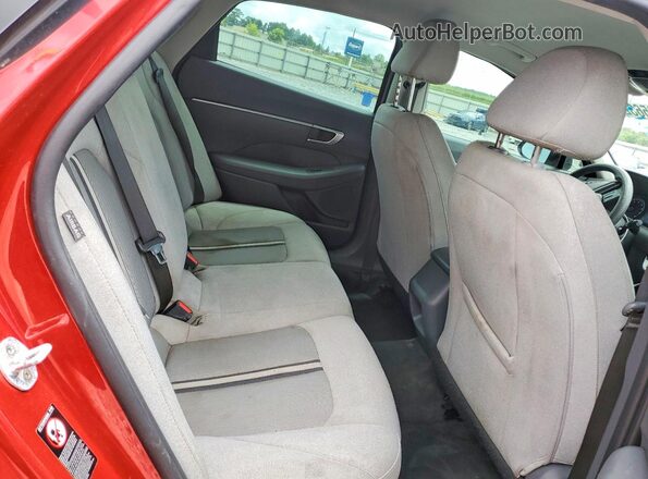 5NPEG4JAXMH082795 2021 HYUNDAI SONATA Red Widok tylnych siedzeń