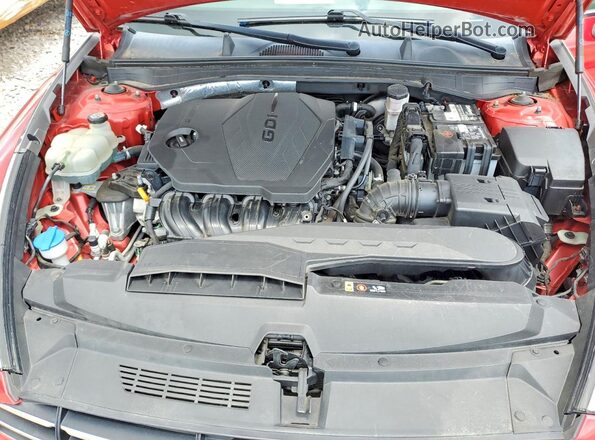 5NPEG4JAXMH082795 2021 HYUNDAI SONATA Red Widok wnętrza z tyłu