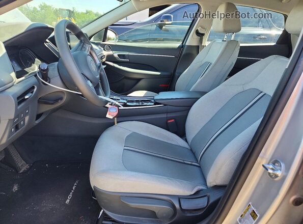 5NPEG4JAXMH091898 2021 HYUNDAI SONATA Silver Vista interior delantera
