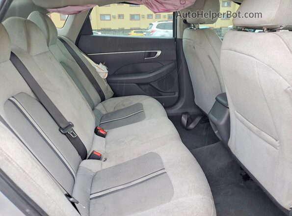 5NPEG4JAXMH111194 2021 HYUNDAI SONATA Silver Vista de los asientos traseros