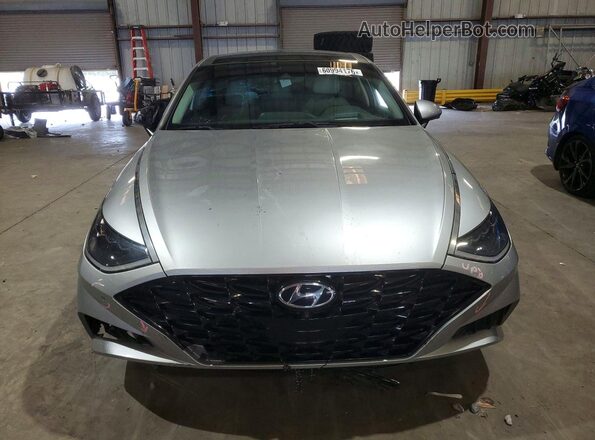 5NPEH4J22MH072123 2021 HYUNDAI SONATA Silver Դիմացի տեսք