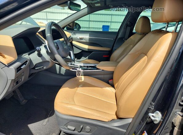 5NPEH4J22MH078990 2021 HYUNDAI SONATA Black Front interior view