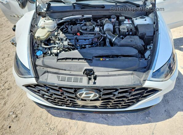 5NPEH4J23MH063480 2021 HYUNDAI SONATA White Rear interior view