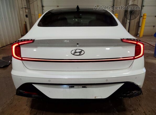 5NPEH4J24LH049649 2020 HYUNDAI SONATA White უკანა ხედი