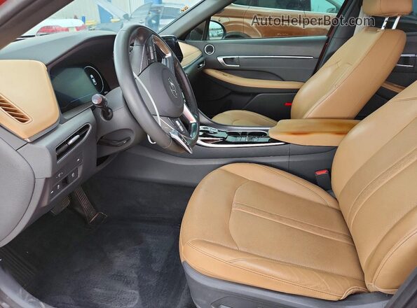 5NPEH4J24MH081499 2021 HYUNDAI SONATA Red Vista interior delantera
