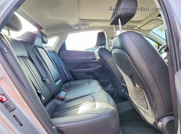 5NPEH4J25MH118155 2021 HYUNDAI SONATA Серебряный Вид задних сидений