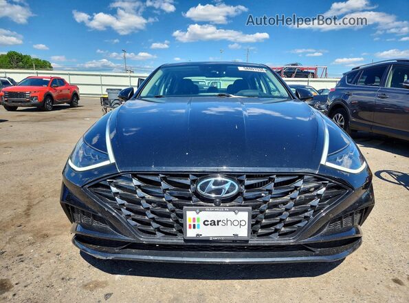 5NPEH4J26MH117709 2021 HYUNDAI SONATA Black წინა ხედი