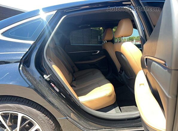 5NPEH4J28MH088990 2021 HYUNDAI SONATA Черный Вид салона спереди