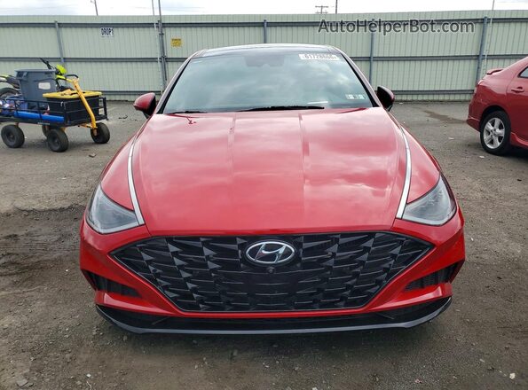 5NPEH4J29MH104131 2021 HYUNDAI SONATA Red Вид спереду