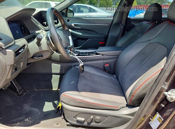 5NPEJ4J20MH123817 2021 HYUNDAI SONATA Gray Widok wnętrza z przodu