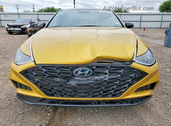 5NPEJ4J21LH024504 2020 HYUNDAI ELANTRA Золотой Вид спереди