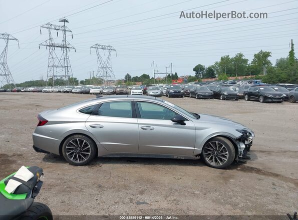 5NPEJ4J28LH018070 2020 HYUNDAI SONATA Gray Вид задньої частини салону