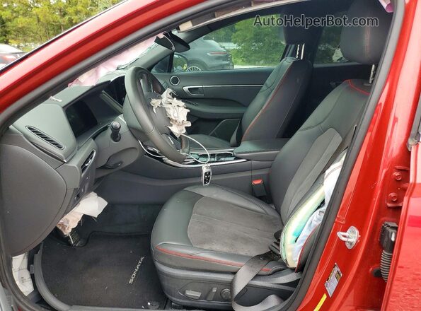5NPEJ4J29MH077663 2021 HYUNDAI SONATA Red Front interior view
