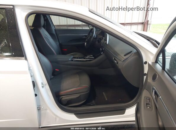 5NPEJ4J2XMH064064 2021 HYUNDAI SONATA White Vista interior delantera