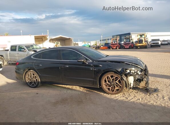 5NPEK4JC0NH149082 2022 HYUNDAI SONATA Black Widok wnętrza z tyłu