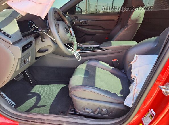 5NPEK4JC5MH105979 2021 HYUNDAI SONATA Красный Вид салона спереди