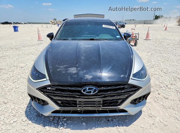 5NPEK4JCXMH096955 2021 HYUNDAI SONATA Silver Front view