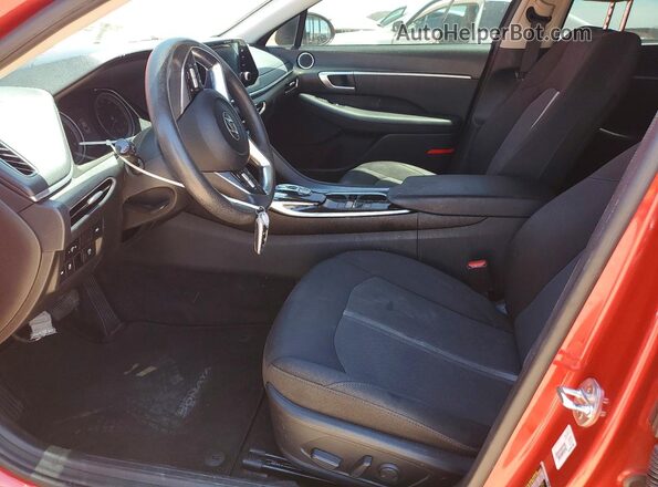 5NPEL4JA2MH068661 2021 HYUNDAI SONATA Red Front interior view