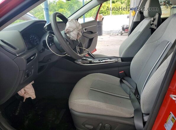 5NPEL4JA3LH033660 2020 HYUNDAI SONATA Red Widok wnętrza z przodu