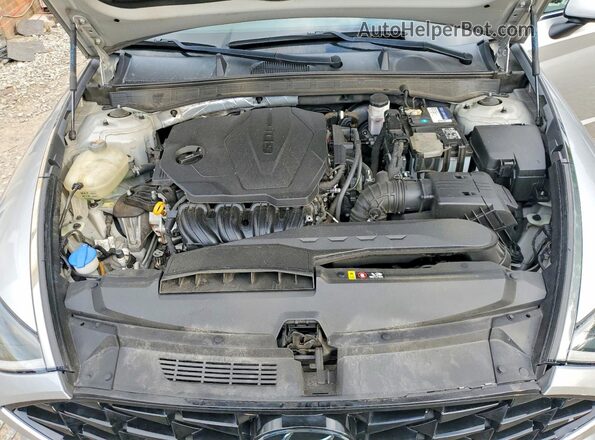 5NPEL4JA8LH030897 2020 HYUNDAI SONATA Серебряный Вид задней части салона