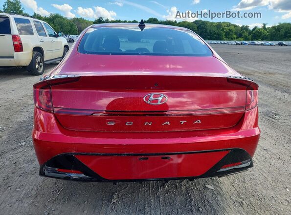 5NPEL4JAXMH063496 2021 HYUNDAI SONATA Red Widok z tyłu