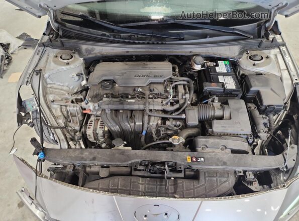 5NPLL4AG1MH034934 2021 HYUNDAI ELANTRA Silver Rear interior view