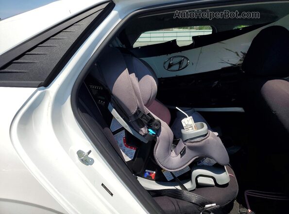 5NPLL4AG1MH038904 2021 HYUNDAI ELANTRA Белый Вид задних сидений