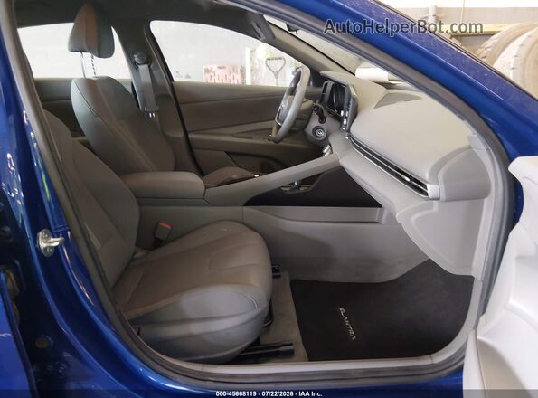 5NPLL4AG2MH048311 2021 HYUNDAI ELANTRA Blue წინა სალონის ხედი