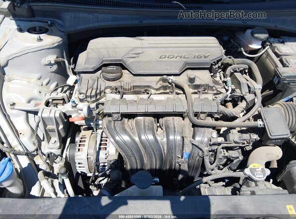 5NPLL4AG2MH049698 2021 HYUNDAI ELANTRA Silver Հետևի տեսք