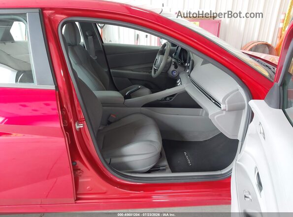 5NPLL4AG3MH045952 2021 HYUNDAI ELANTRA Red Front interior view