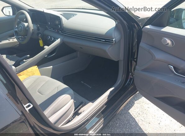 5NPLL4AG3MH047779 2021 HYUNDAI ELANTRA Black წინა სალონის ხედი