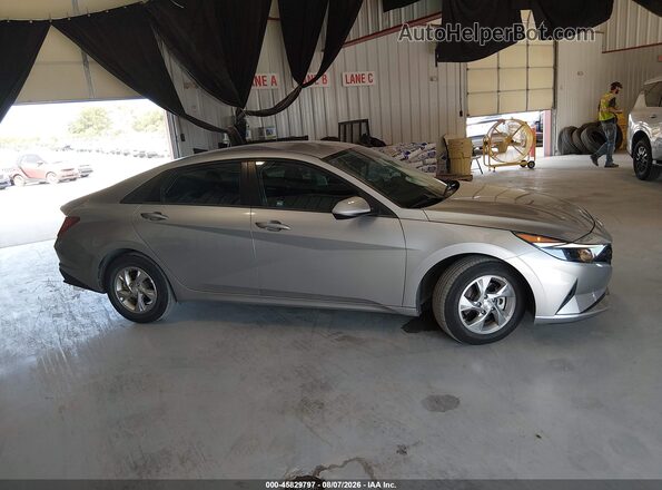 5NPLL4AG4MH038105 2021 HYUNDAI ELANTRA Silver Widok wnętrza z tyłu