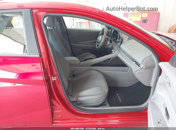 5NPLL4AG4MH046334 2021 HYUNDAI ELANTRA Red Widok wnętrza z przodu