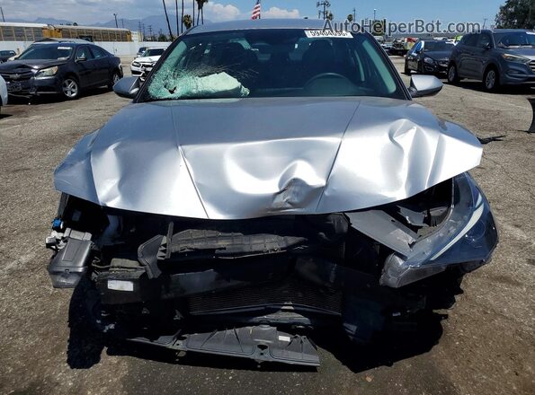 5NPLL4AG4NH062048 2022 HYUNDAI ELANTRA Gray Widok z przodu