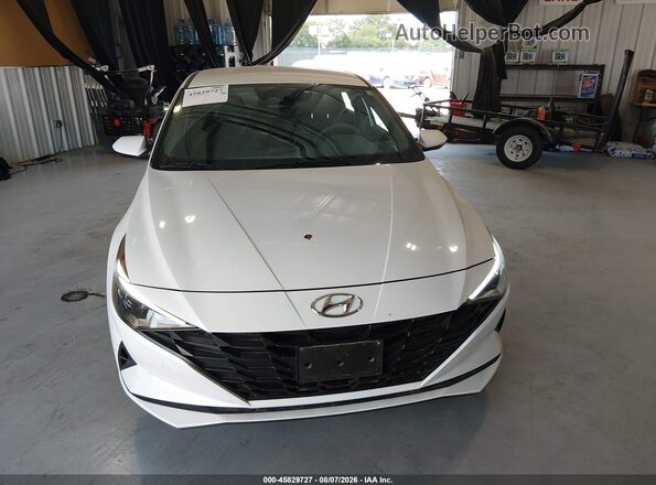 5NPLL4AG5MH047802 2021 HYUNDAI ELANTRA White Widok zestawu wskaźników