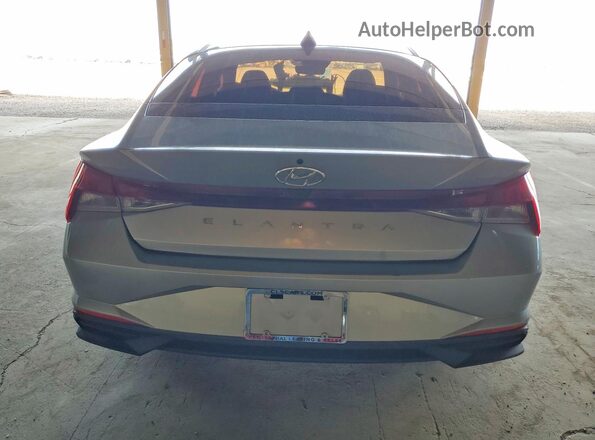 5NPLL4AG7MH040964 2021 HYUNDAI ELANTRA Silver Vista trasera