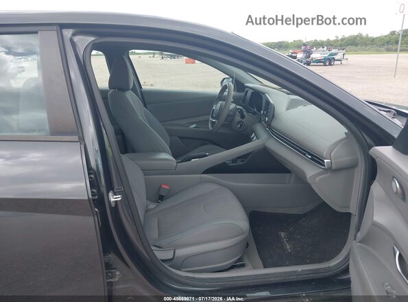 5NPLL4AG7MH046828 2021 HYUNDAI ELANTRA Gray Widok wnętrza z przodu
