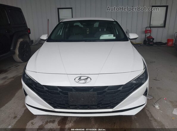 5NPLL4AG7MH049938 2021 HYUNDAI ELANTRA Белый Вид задней части салона